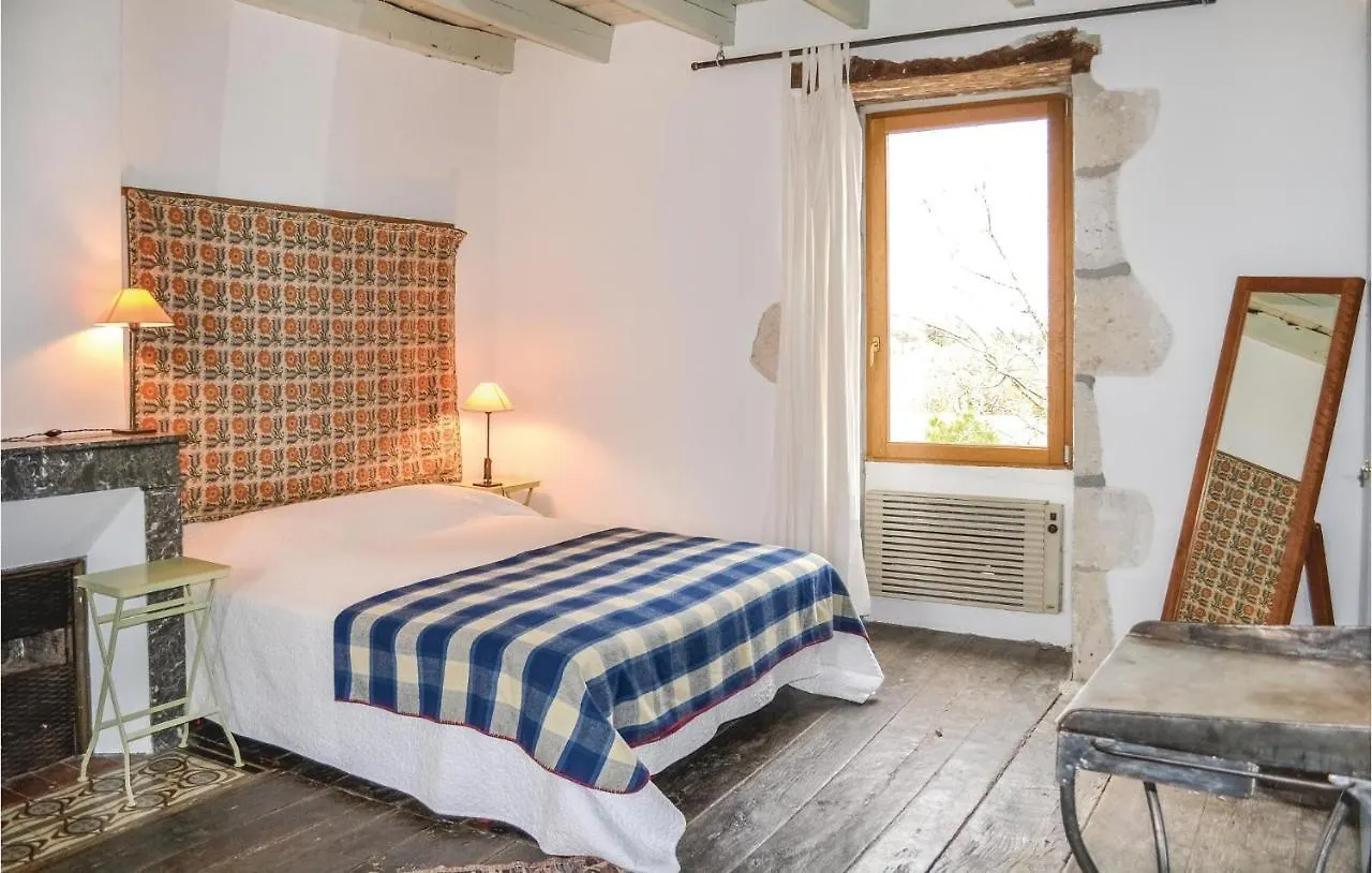 Cozy Home In Carnac-Rouffiac